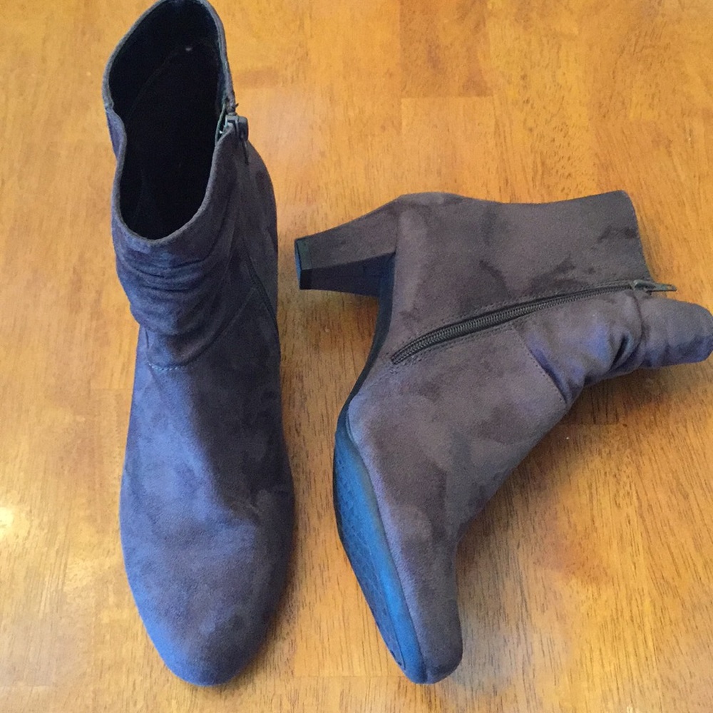 Sweade fancy Aerosoles booties